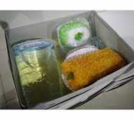 Kue Kotak Isi Risol & Putu Ayu + Air Mineral