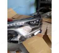 1 SET LAMPU UTAMA DEPAN (ORI) R/L TOYOTA CHR