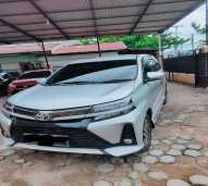 Sewa Mobil Innova