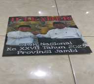 Paket Berita Eksklusif Majalah Bulanan D'Leader