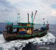 Perahu Penangkap Ikan dan Alat Penangkap